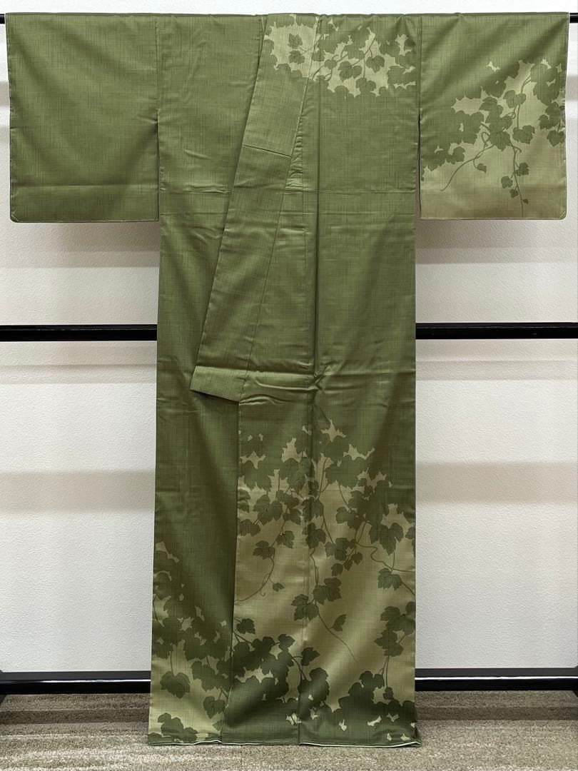 927☆本場泥染大島紬「さが美扱い」花唐 躾糸付未着用 身丈