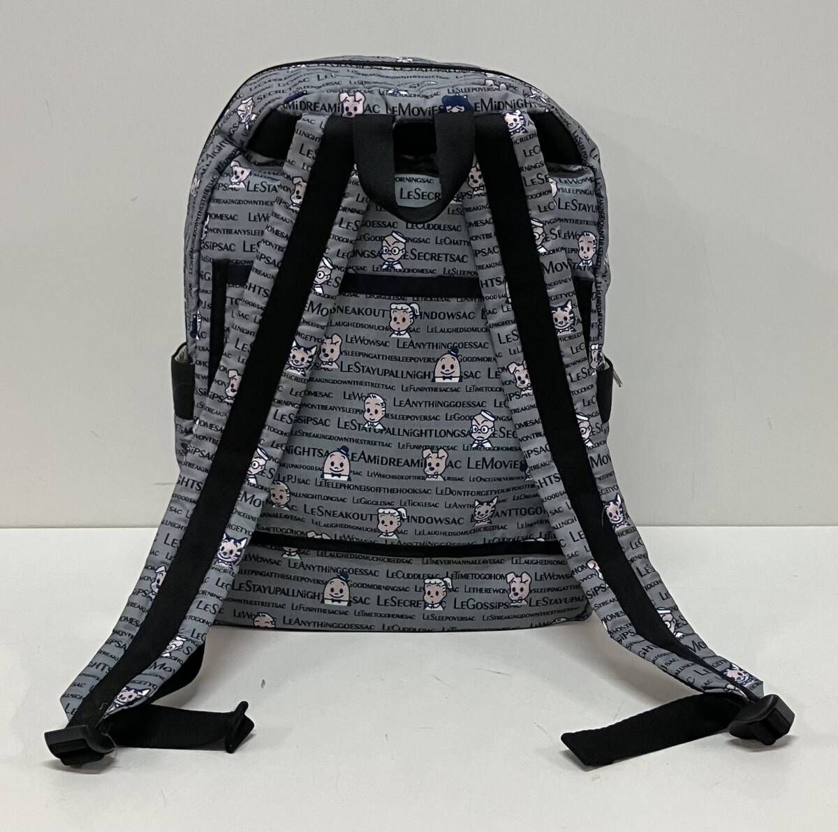 LeSportsac レスポートサック オサムグッズ コラボ デイパック 総柄 リュック グレー ポリエステル ベトナム製