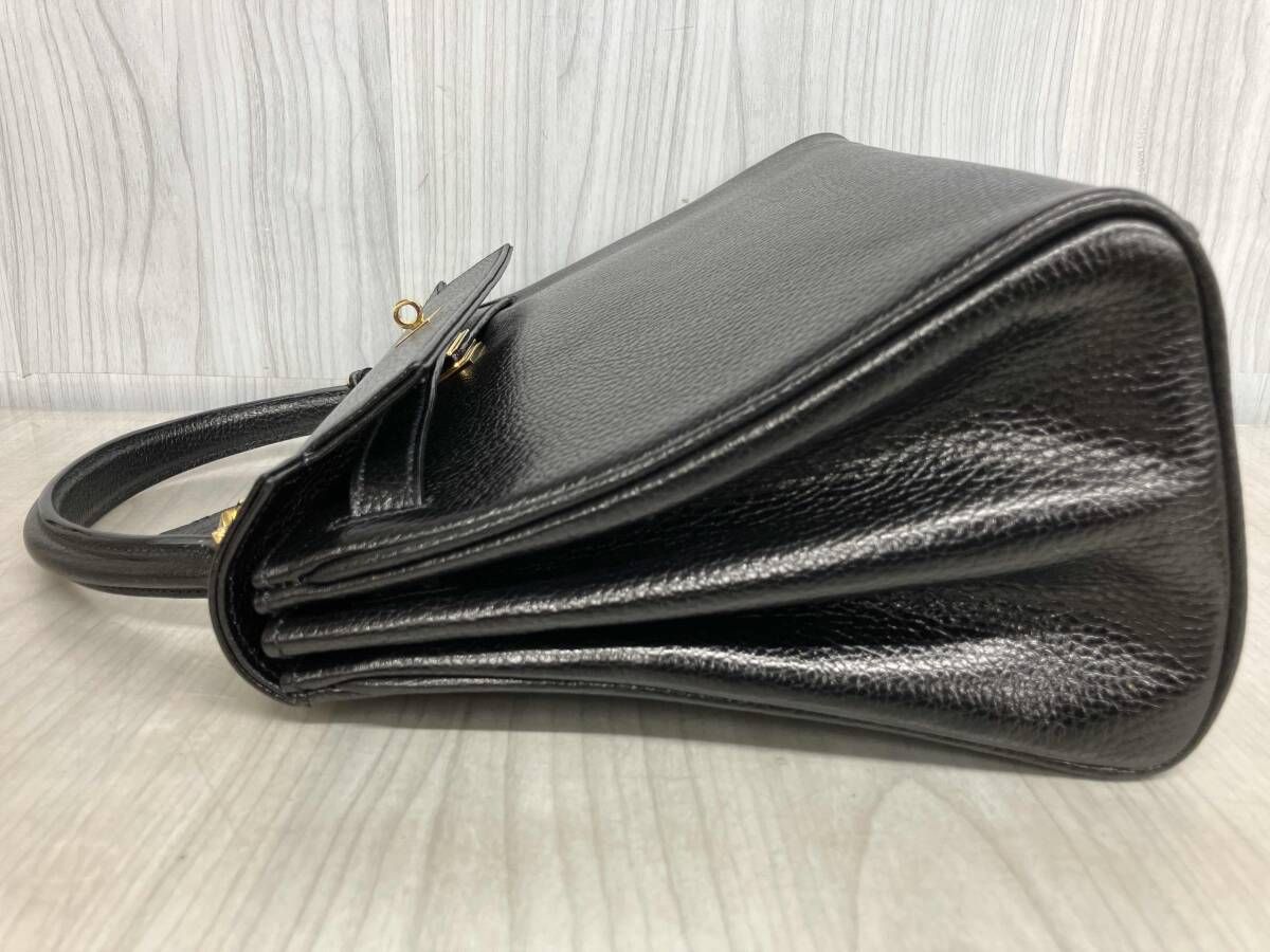 ショルダーバッグ ブラック