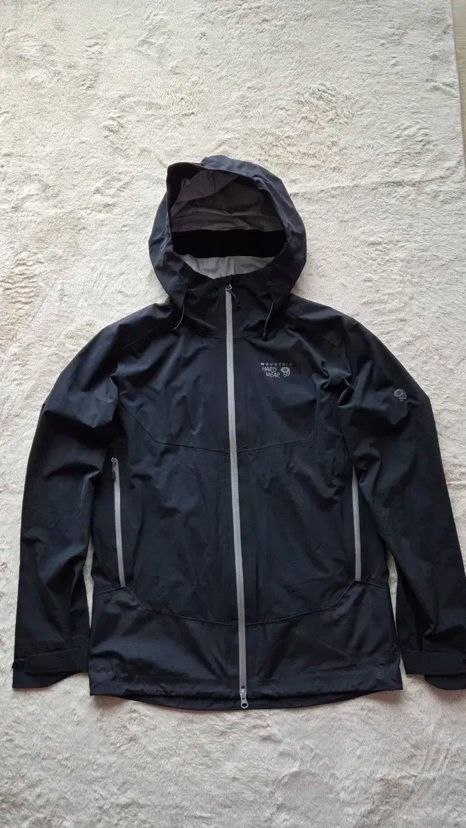 マウンテンハードウェア ブラック ウィンドブレーカー ジャケット