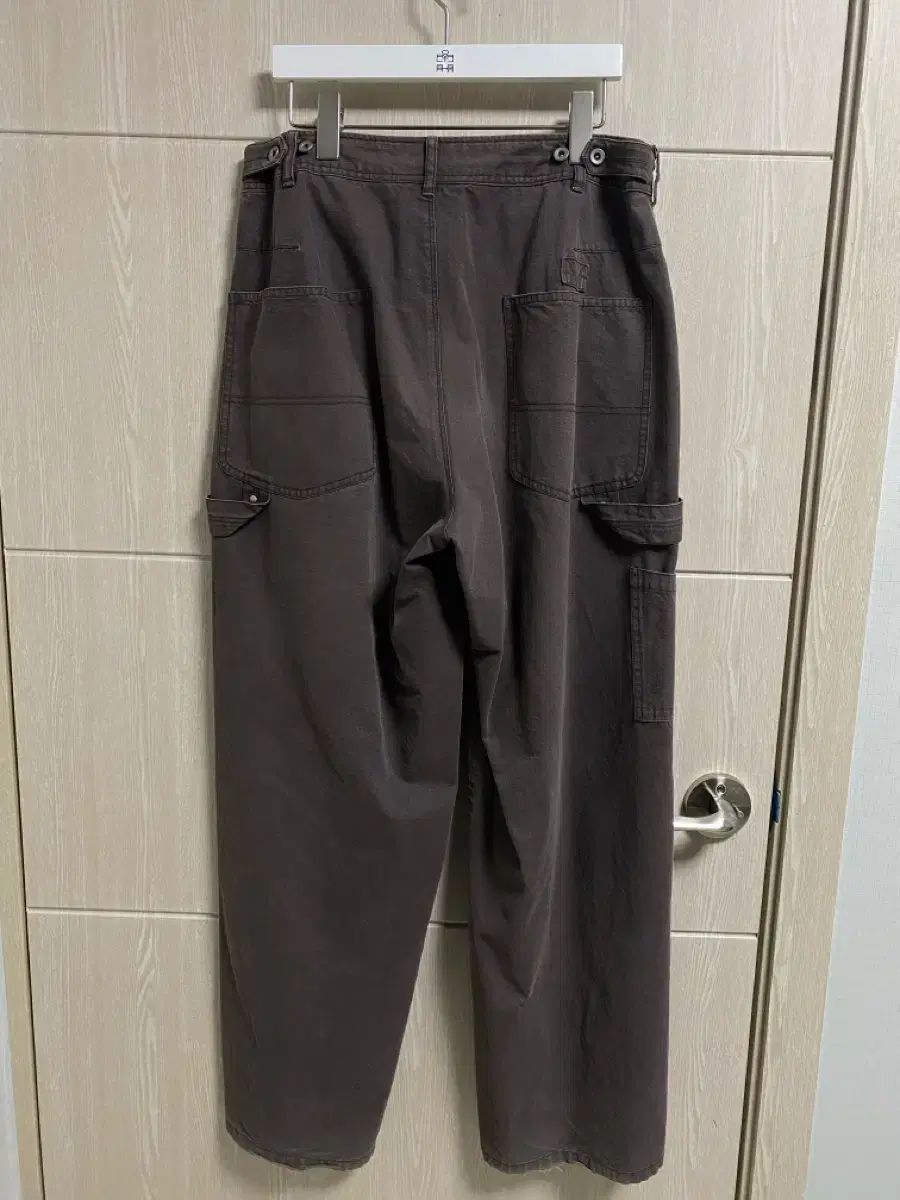  ポリテル ハンマーパンツ カカオ チノパン パンツ