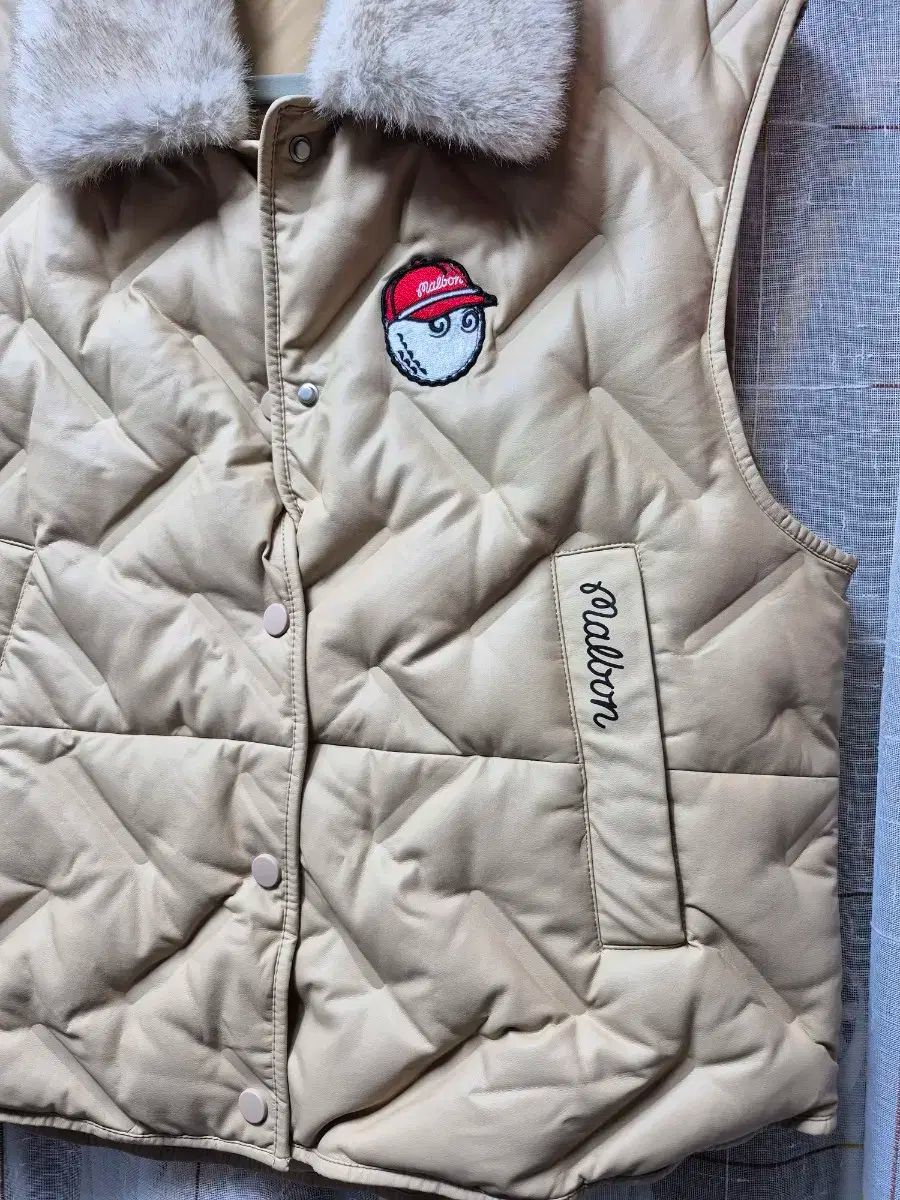 マルボンゴルフ キルティング ベスト アイボリー ファー L