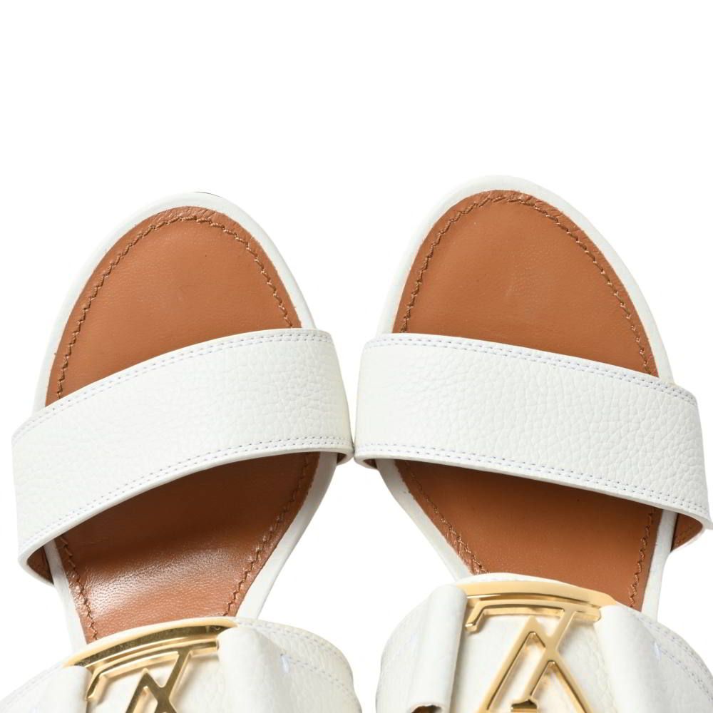 LOUIS VUITTON ホライズンラインLVモチーフ レザー サンダル - メルカリ