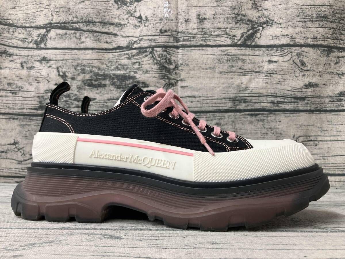 Alexander McQUEEN TREAD SLEAK スニーカー ピンク size:42 - メルカリ