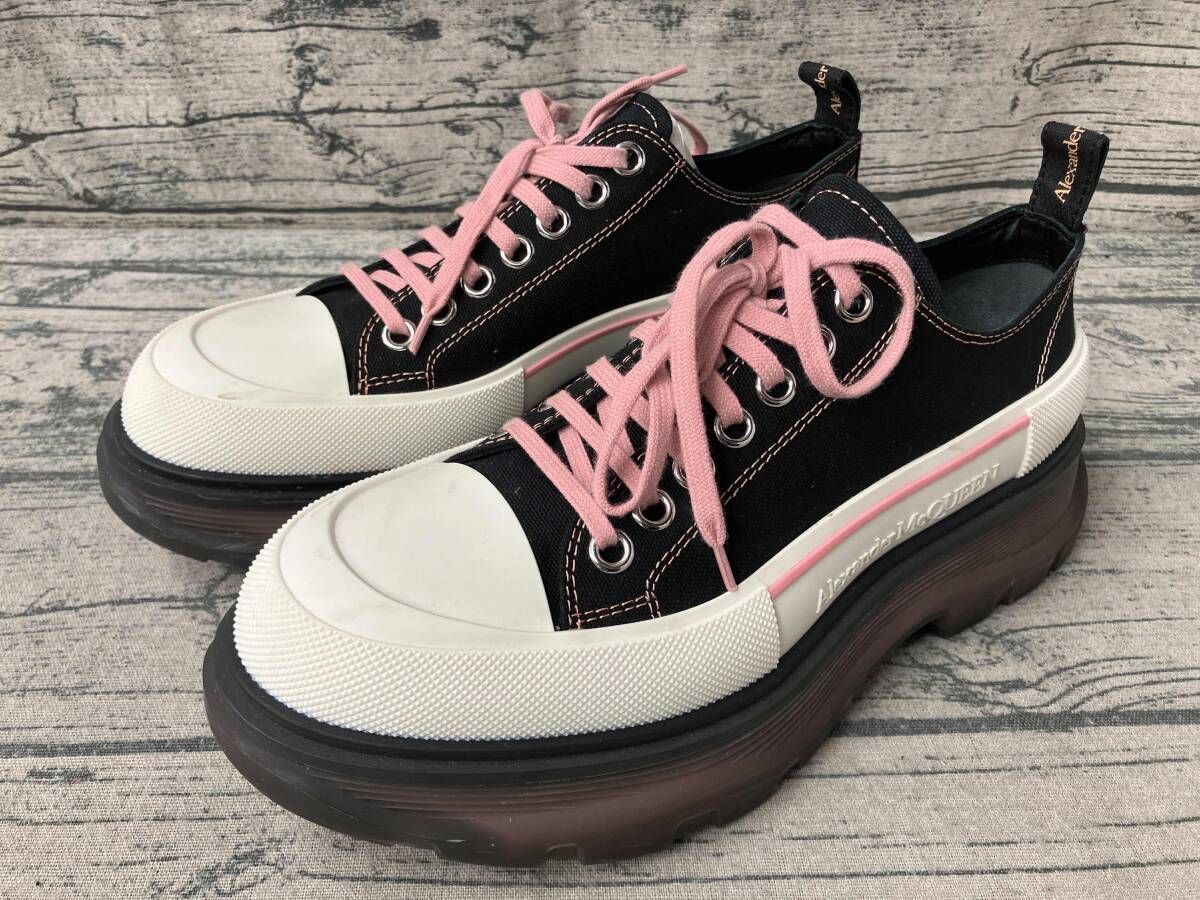 Alexander McQUEEN TREAD SLEAK スニーカー ピンク size:42 - メルカリ