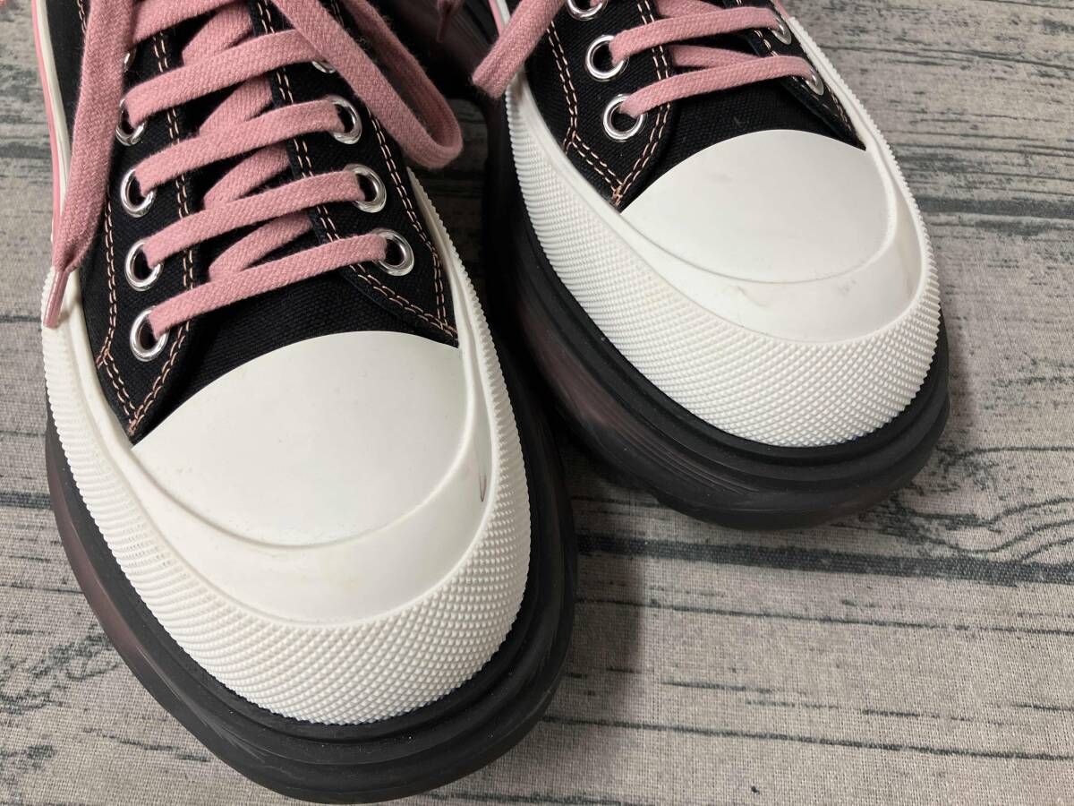 Alexander McQUEEN TREAD SLEAK スニーカー ピンク size:42 - メルカリ