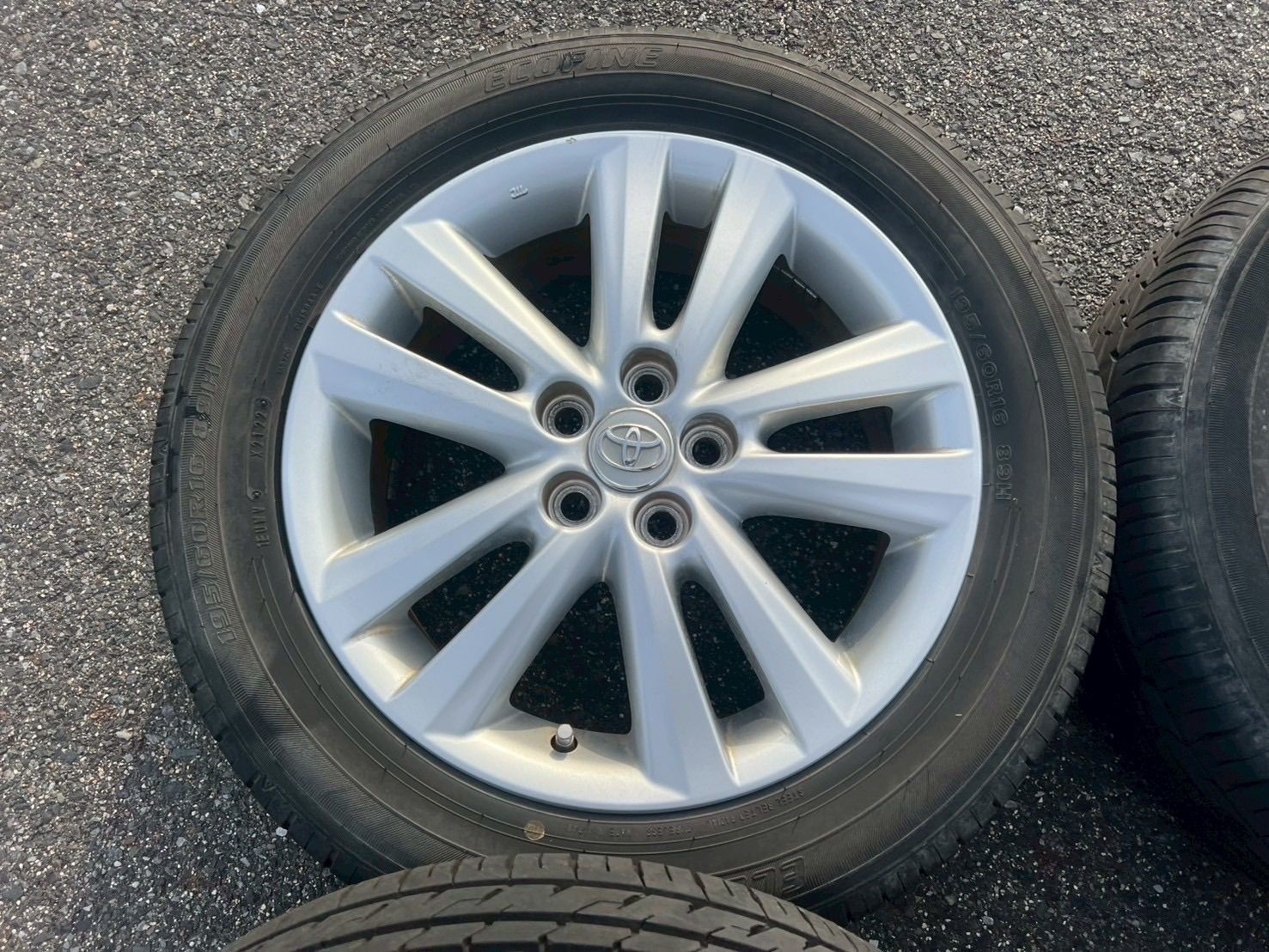 ラジアルタイヤ