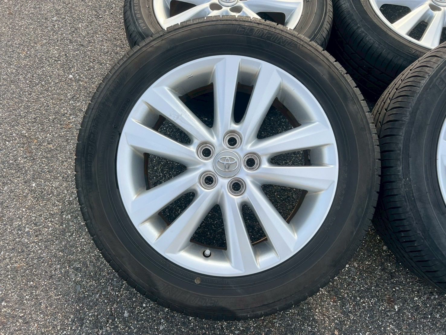 2511 52 1 バリ山 ラジアルタイヤ トヨタ ウィッシュ 20系 アルミ タイヤ ホイール 16インチ 16 6 J 45 PCD 100 5 H 195 60 R 製