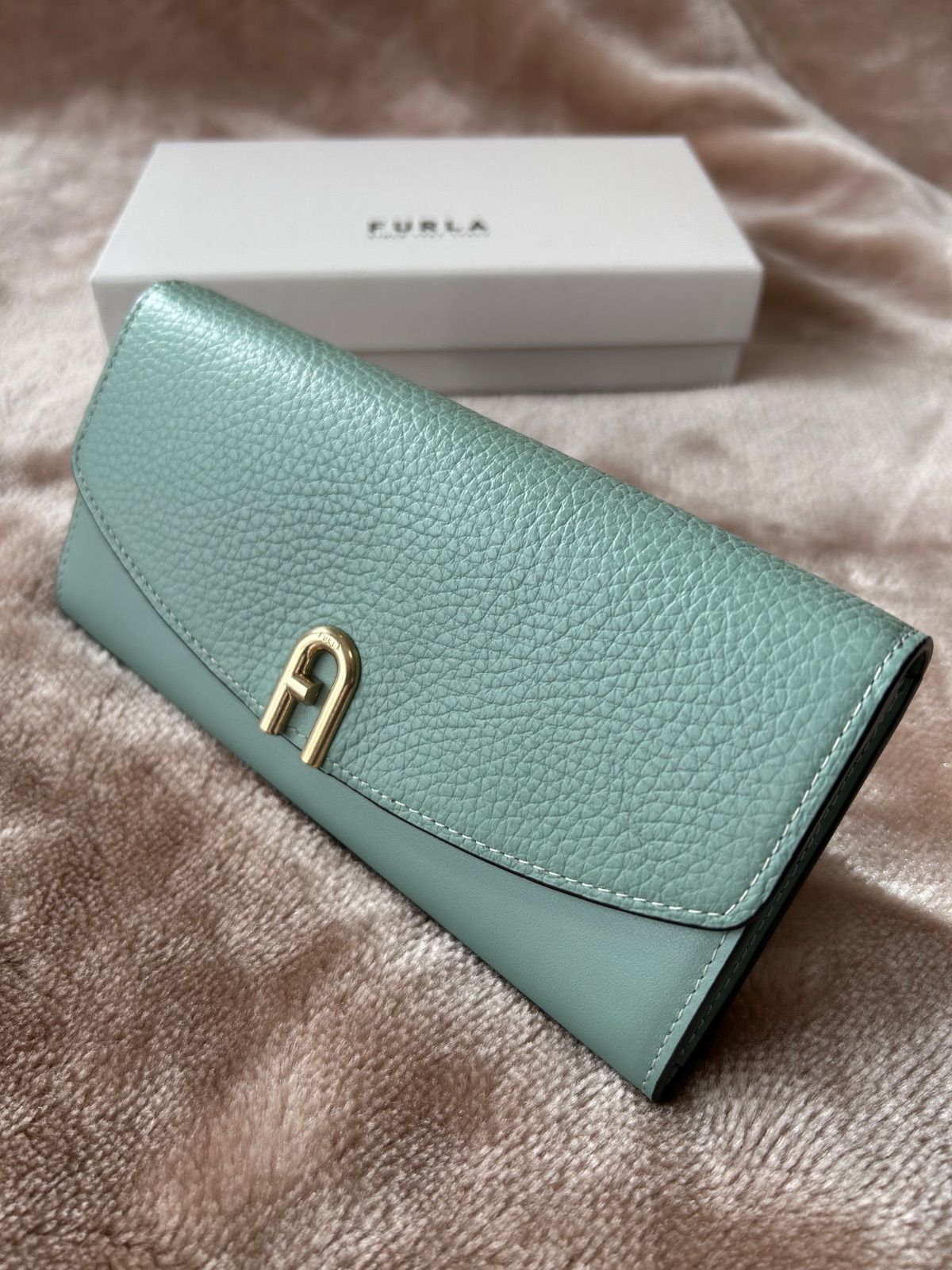 フルラ WALLET SLIMロングウォレット フラップ式二つ折り長財布 二つ折り財布 折財布 さいふ サイフ小銭入れ有ミネラルグリーン緑色無地ロゴレザー牛革本革19 5 9箱レディース女性用定価22 000円