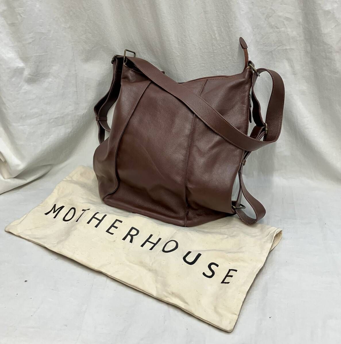 Mother house ブラウン レザーショルダーバッグ マザーハウス