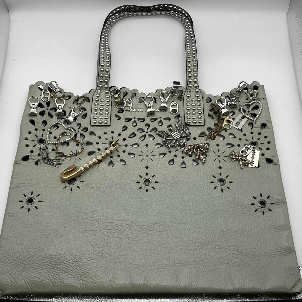 MARC JACOBS LASER CUT WINGMAN TOTE マークジェイコブス レーザー カット エンベリッシュド トート バッグ