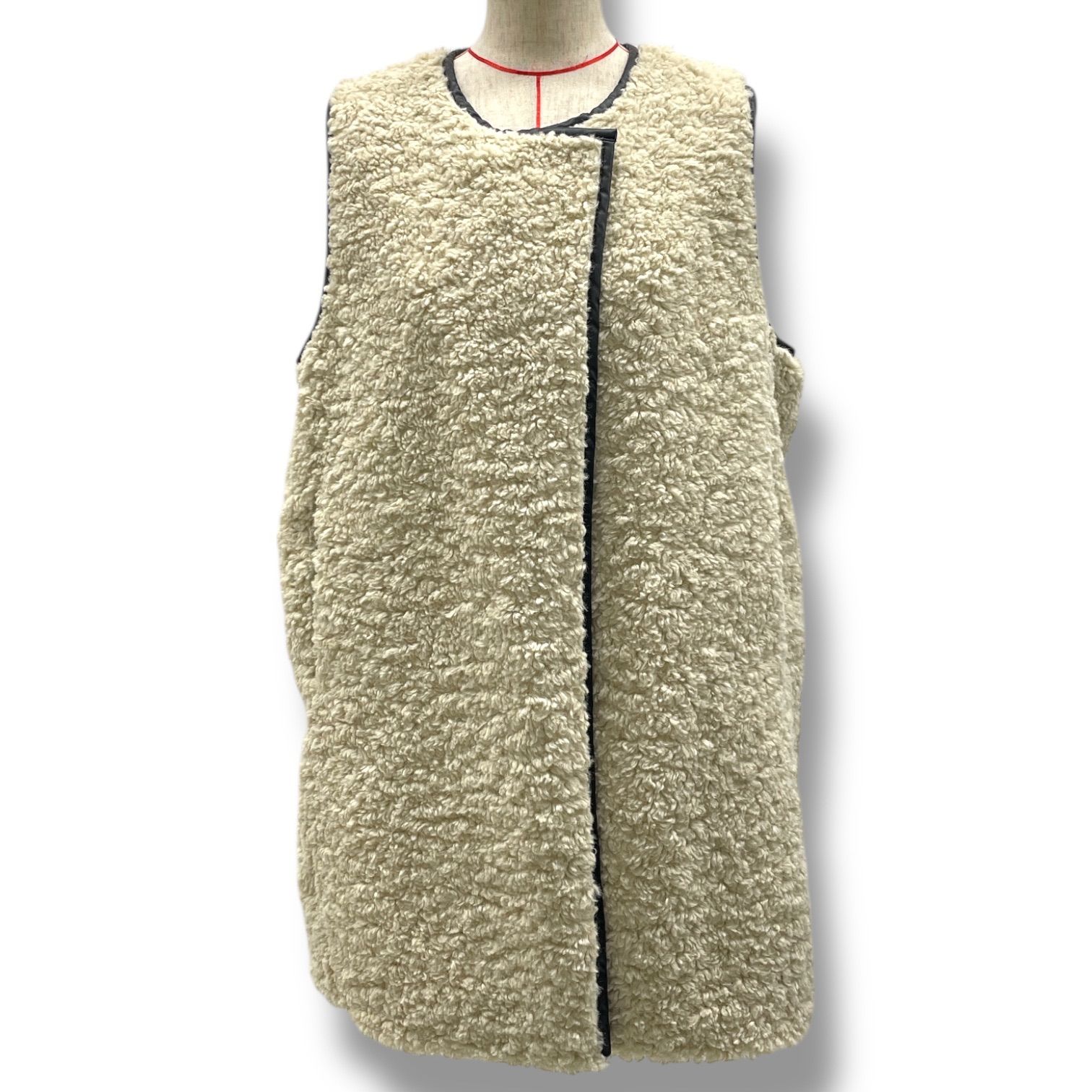 three dots スリードッツ プードルボア ロングベスト ノーカラーベスト