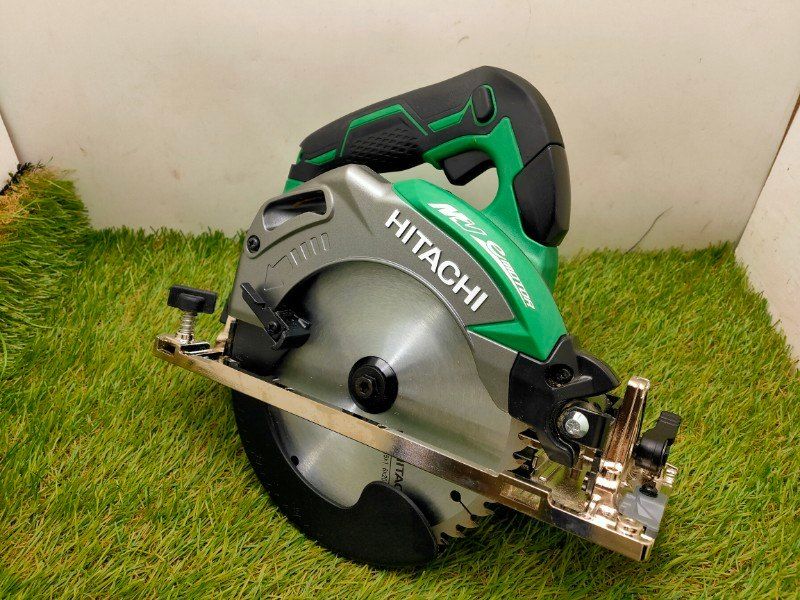 Hikokiハイコーキ 旧日立 C 3606 DA マルチボルト165 mm充電式丸のこ 本体のみ ケース付き
