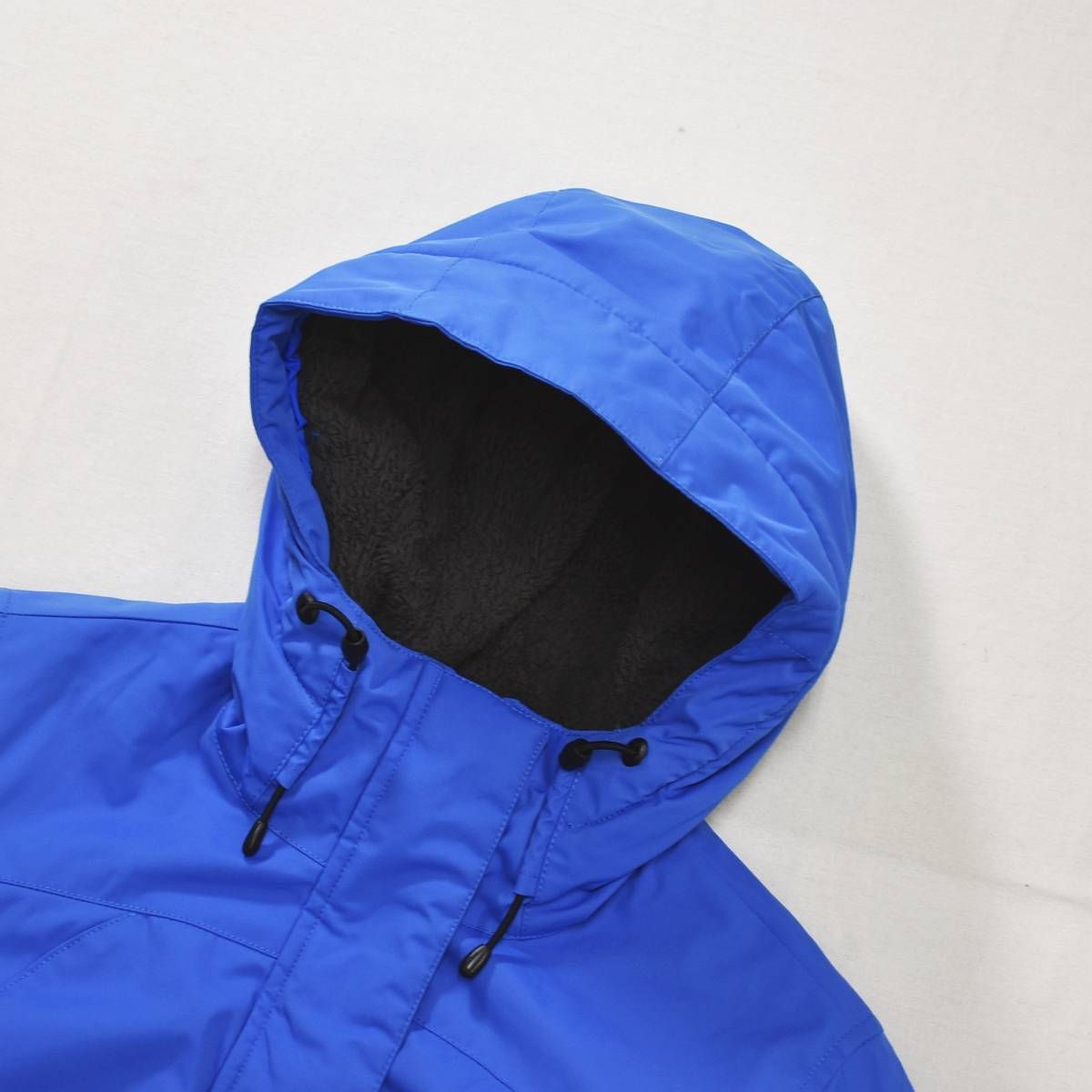 ウィンドブレーカー