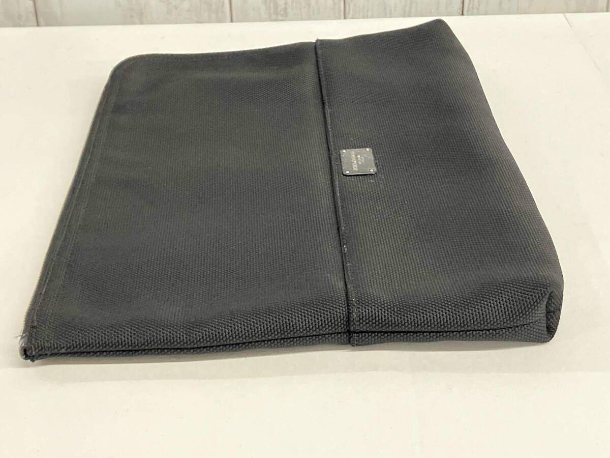  DOLCE - GABBANA セカンドバッグ ドルチェ-ガッバーナ クラッチバッグ ブラック 無地 シンプル ラウンドファスナー その他 バッグ