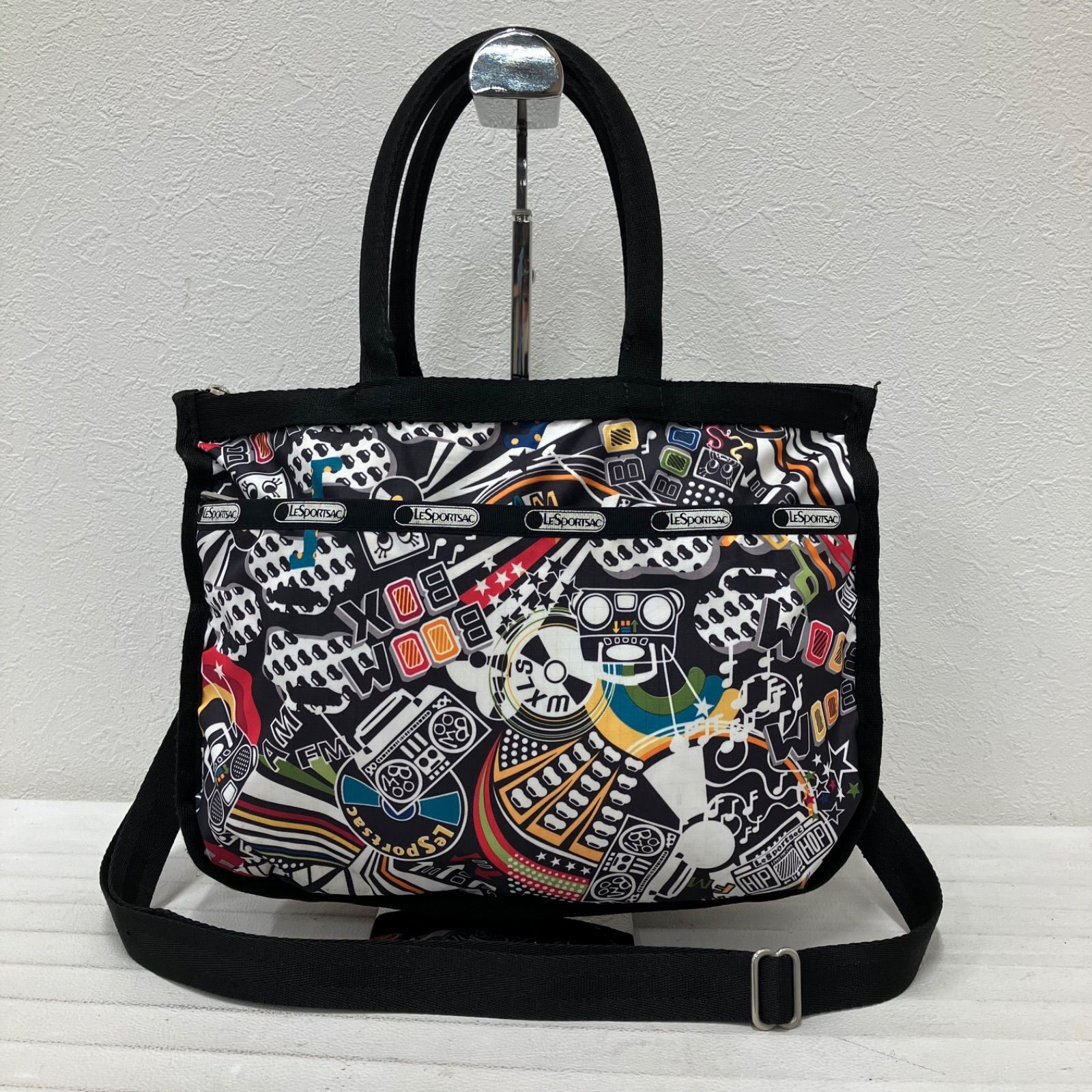 6596 LeSportsac レスポートサック 肩がけ 斜めがけ 紐調節可能 