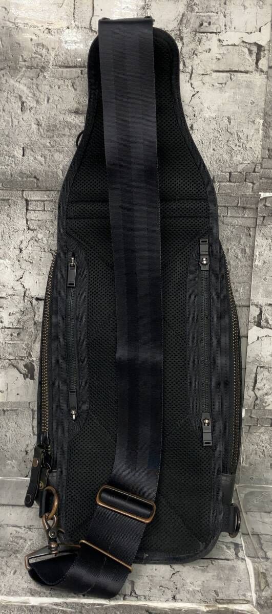 PORTER ポーター HEAT スリング ショルダーバッグ ブラック