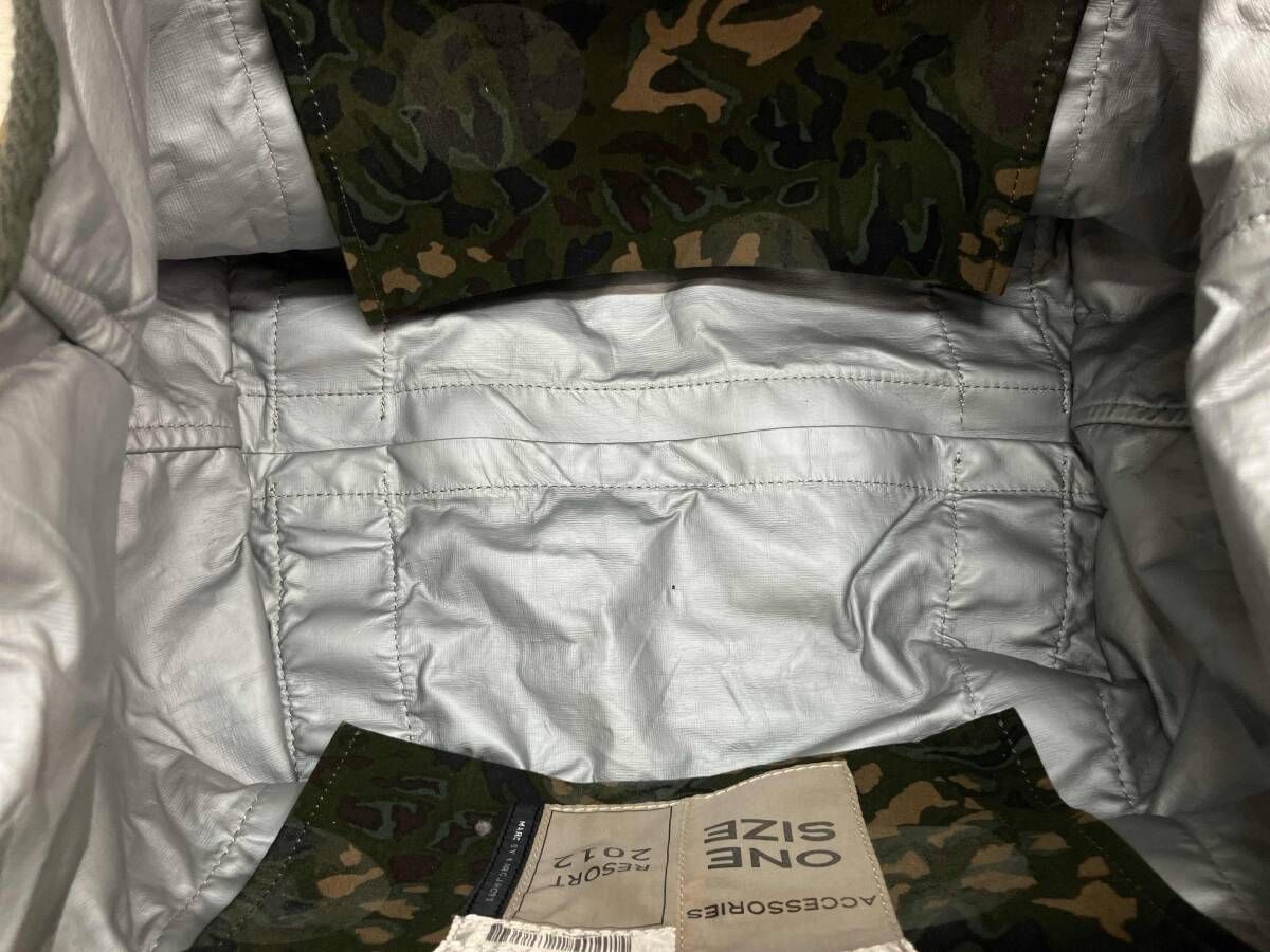  MARC by JACOBS マークバイマークジェイコブス 迷彩柄ト-トバッグ モスグリーン 内側ベタつきあり その他 バッグ