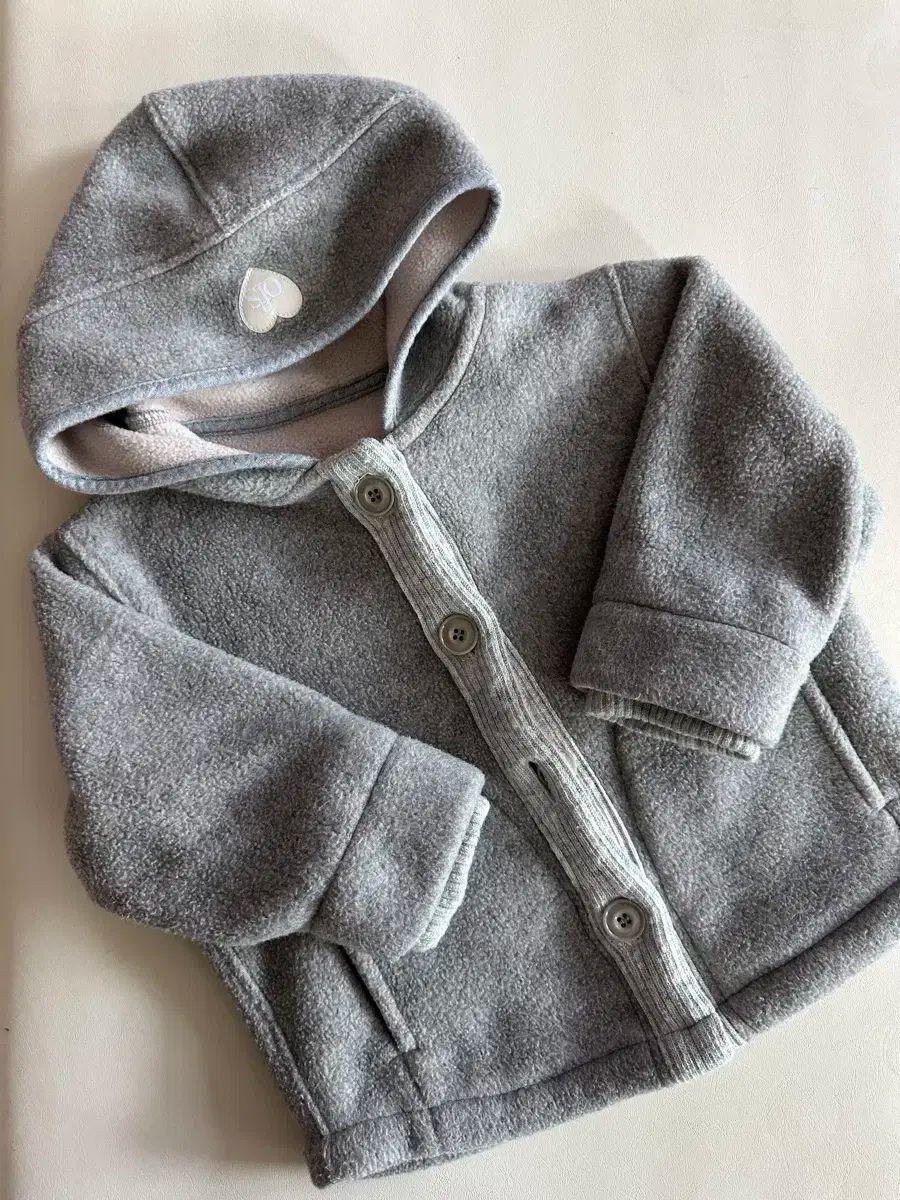 オフオフスチューダオ フリース M グレー