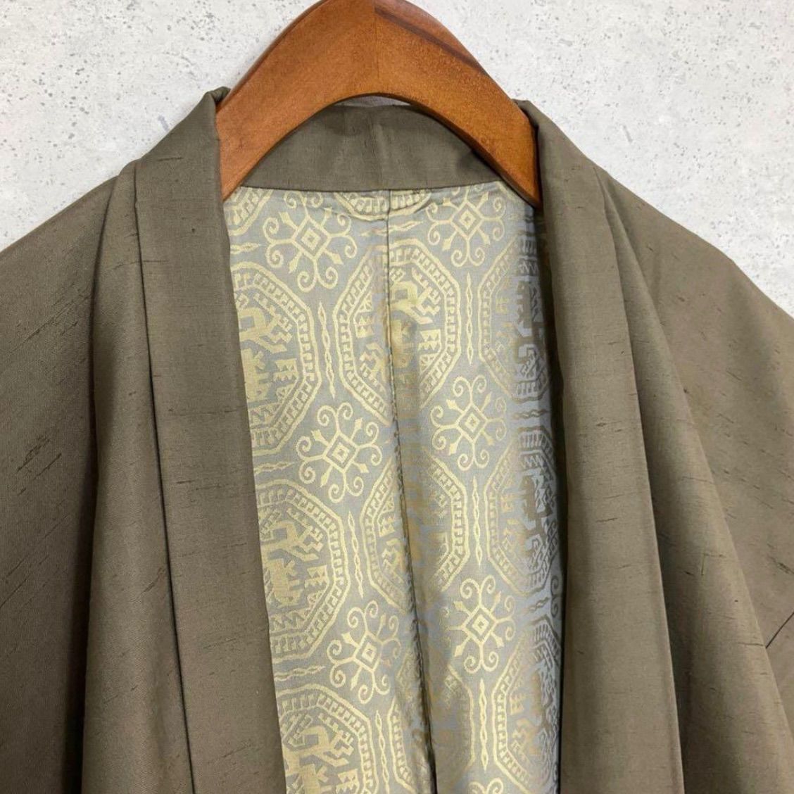 ⬛️ kimono one⬛️男前屋⬛️厳選⬛️ ⬛️男長羽織⬛️ブラウンカーキ⬛️白山紬⬛️一つ紋⬛️正絹⬛️裄72丈93 5⬛