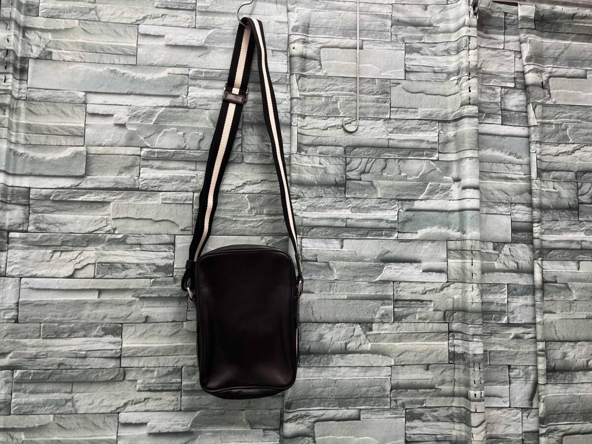 BALLY レザー ショルダーバッグ 【公式通販】