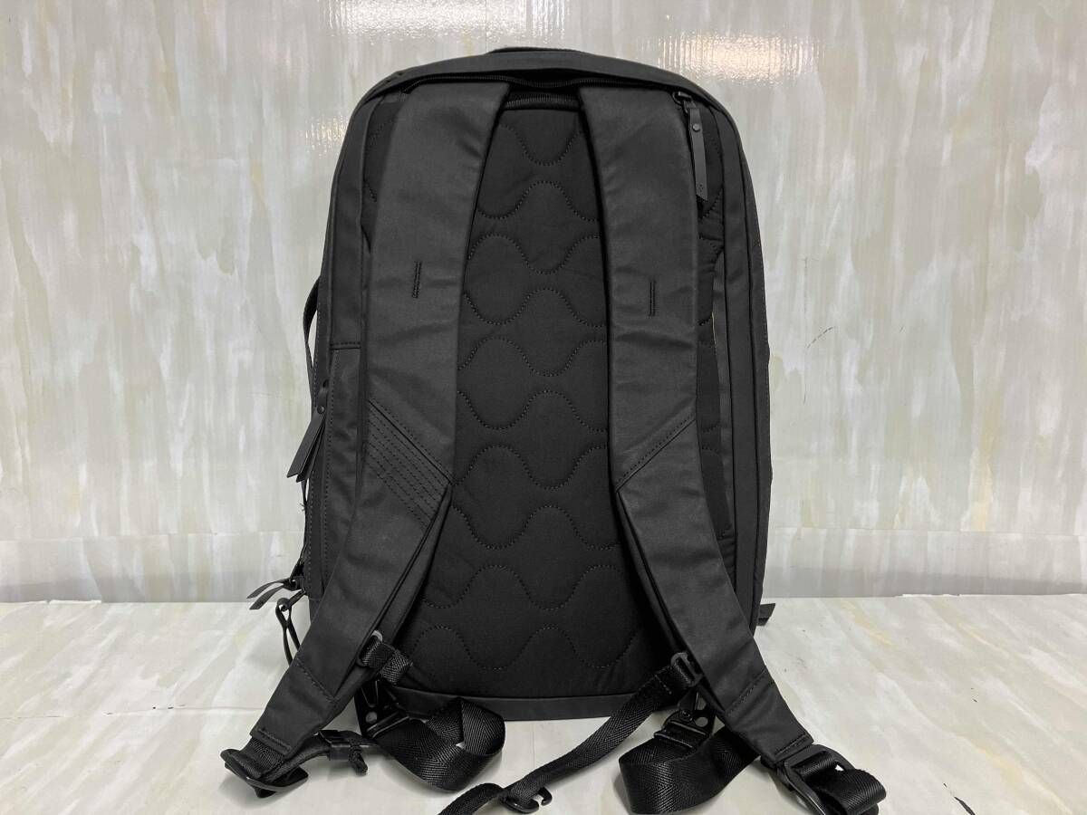peak performance ピークパフォーマンス ブラック リュック