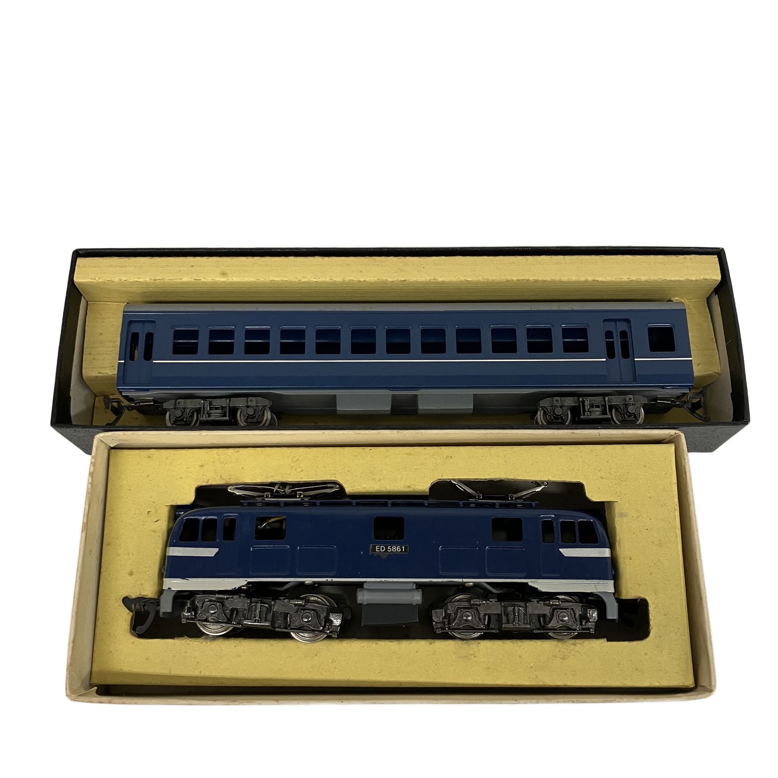 KTM ED 58型 中型客車ナハフ 2両セット HOゲージ 鉄道模型 カツミ