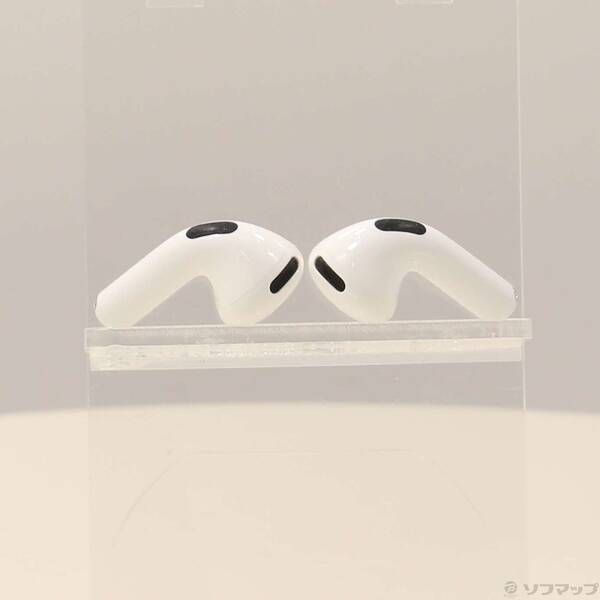 中古品〕 AirPods 4 アクティブノイズキャンセリング搭載 MXP93J／A