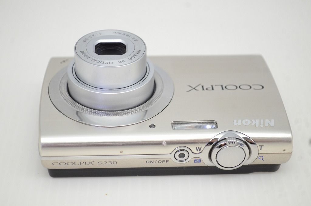 美品 Nikon ニコン COOLPIX S230 コンパクトデジタルカメラ シルバー