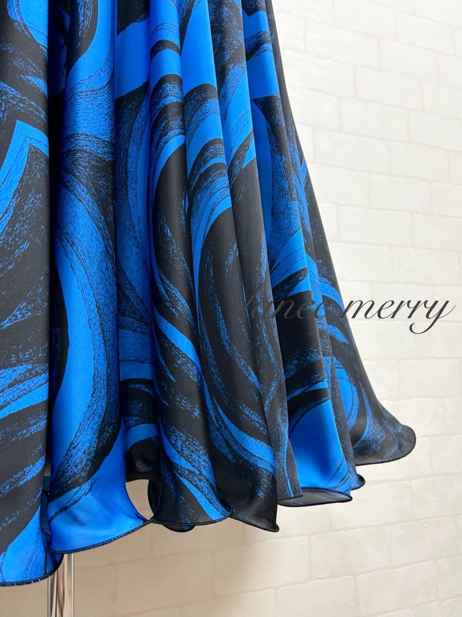 新品　パソドブレ　パソ　社交ダンス　スカート　4705　青　黒　タンゴ　ワルツ MERRY】新品 フレアー最大！ パソドブレ パソ ワルツ 社交ダンス