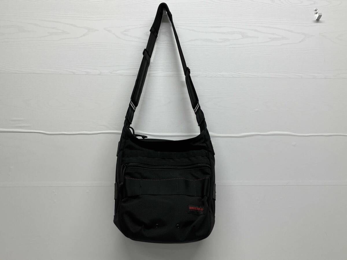 ブリーフィング DAY TRIPPER デイトリッパー ショルダーバッグ ブラック 通年