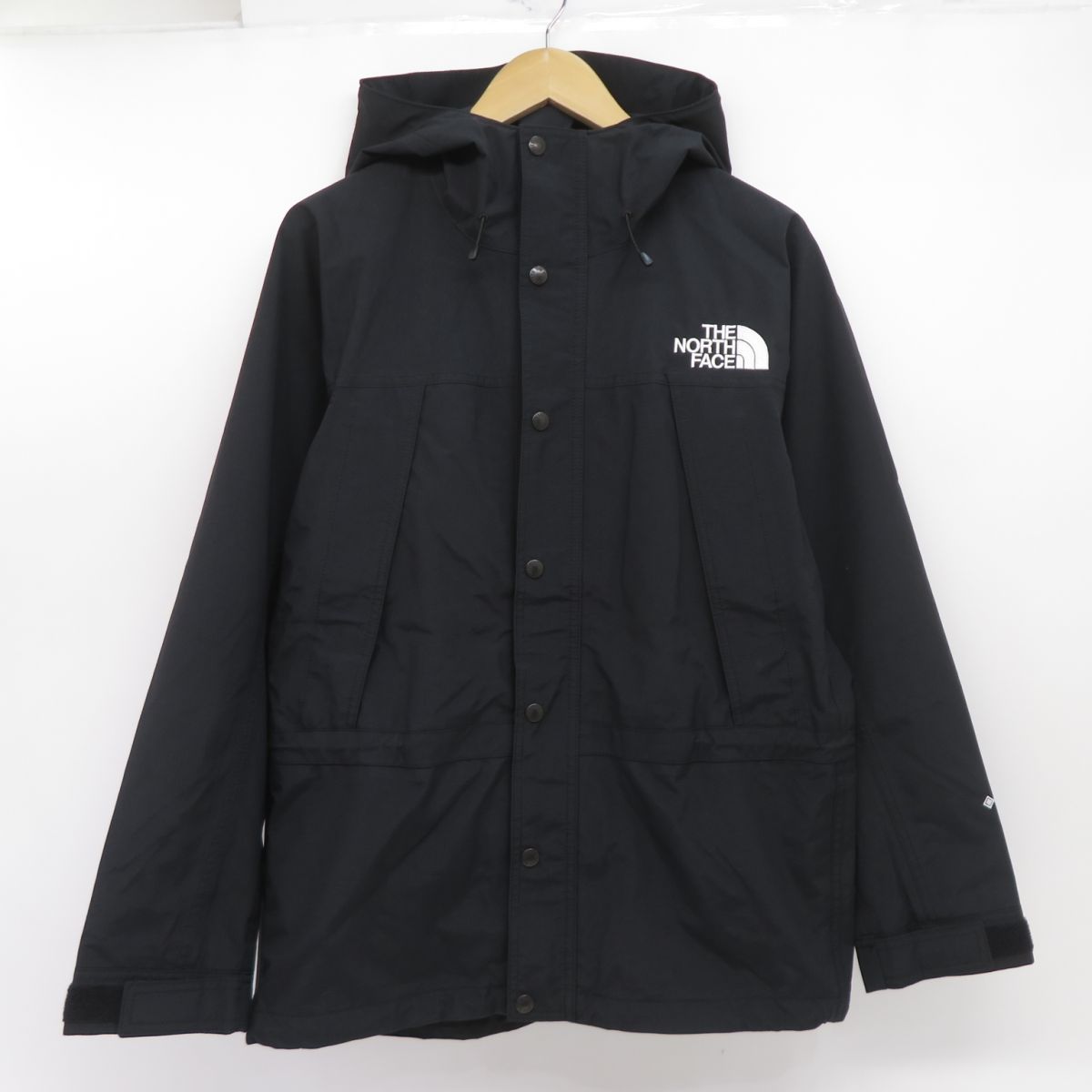 青銅 双耳獣面文 Bronze Vase with Beast Handles