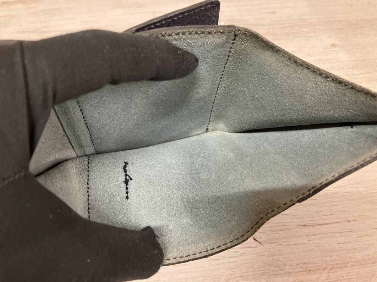 IL BISONTE 二つ折り財布