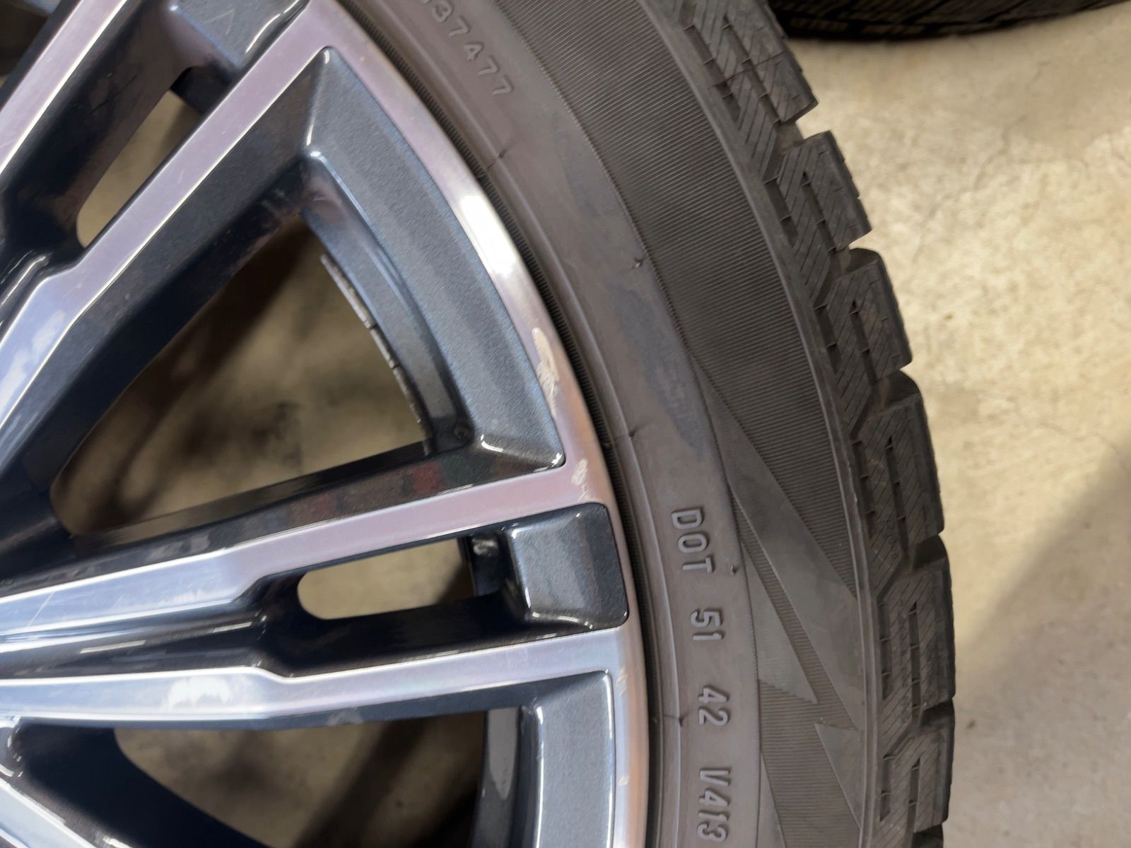  BMW G 20 21 22 Mスポーツ ピレリ 冬用 18インチ 4本セット 18インチ タイヤ ホイールセット