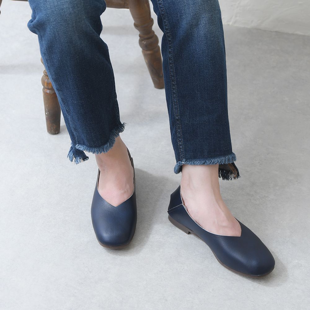 ネイビー]日本製 パンプス フラットシューズ スクエアトゥ Vカット