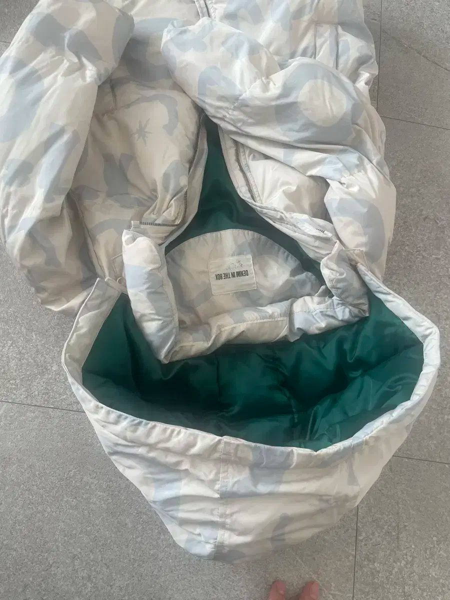 DENIM INTHE BOX カモ 130 小学ダウン 小学スキー場ダウン