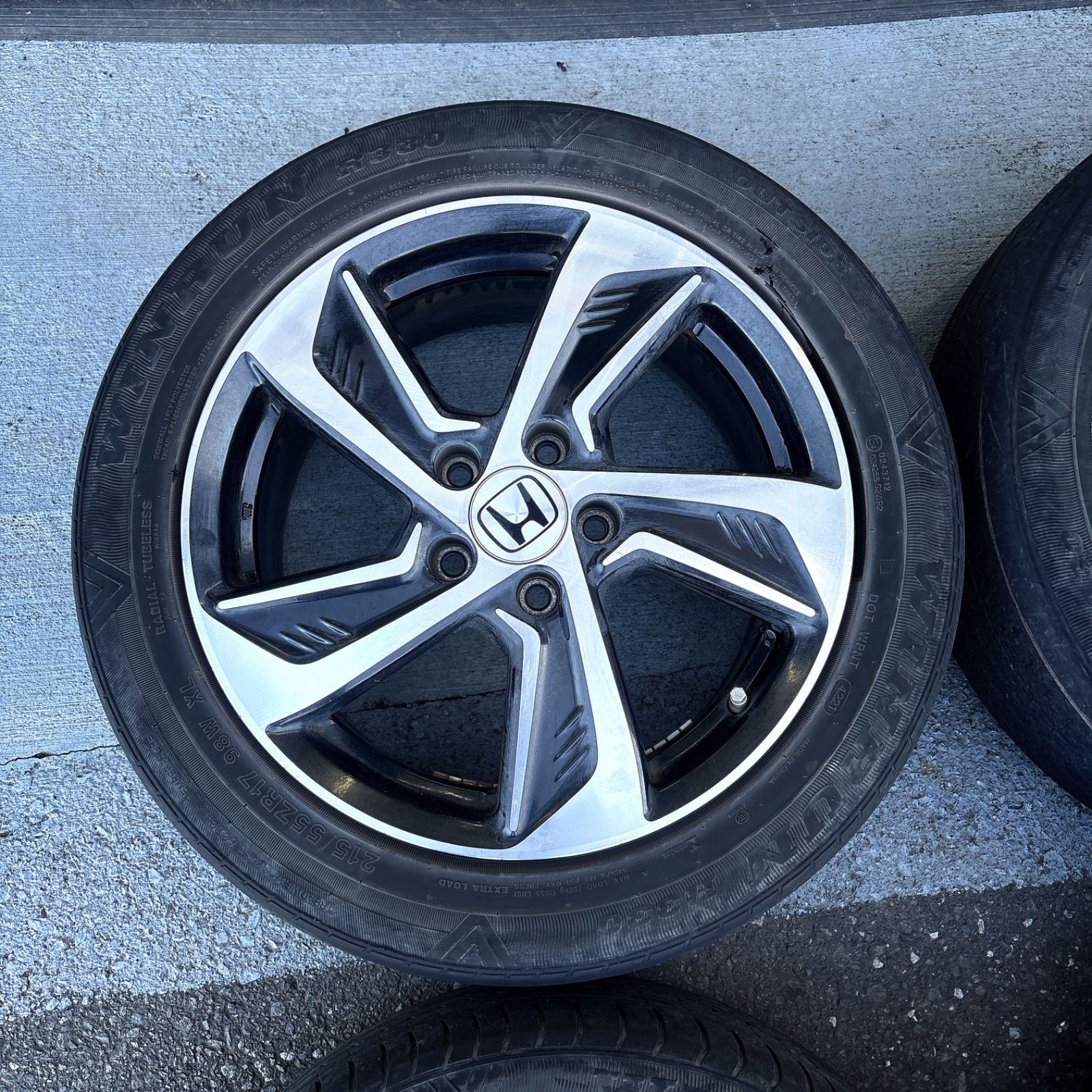 ホンダ オデッセイ アブソルート ホイールタイヤセット 215 55 R 17 17インチ 7 J