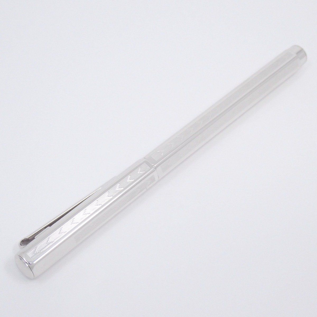 CARAN d ACHE カランダッシュ エクリドール 万年筆 SSペン先 シェブロン シルバー