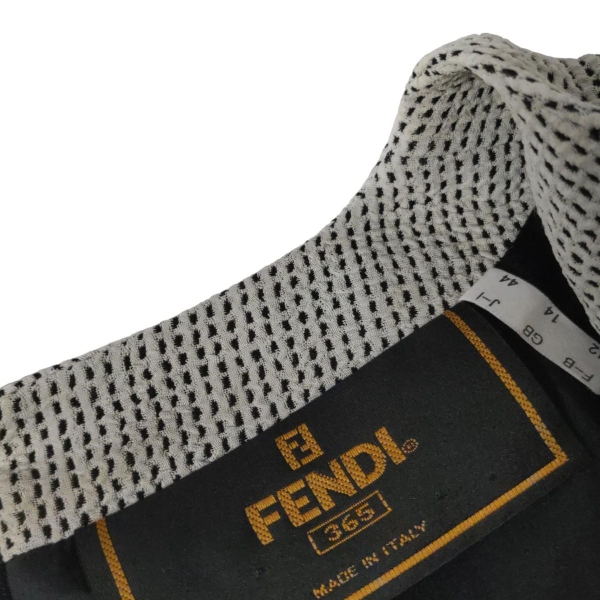 ダークグレー×黒×マルチ