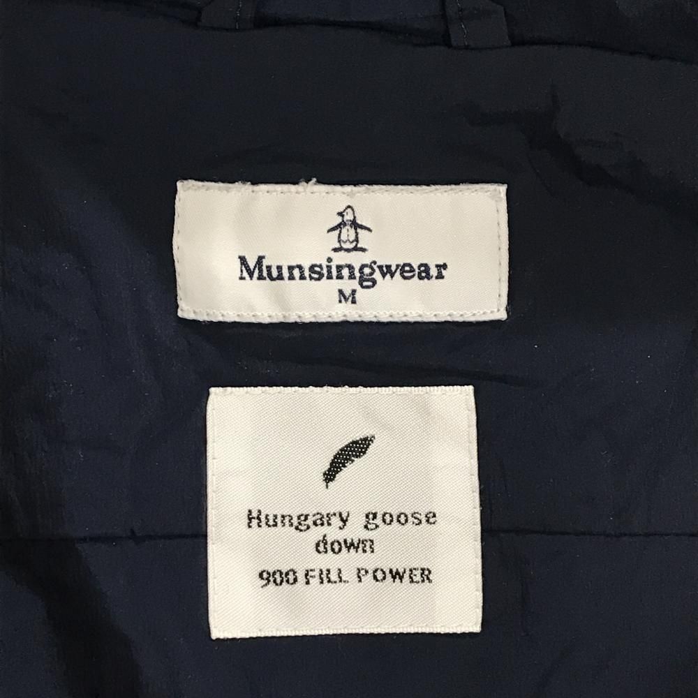 値下げ美品　マンシングウェア　ダウンワンピースМ　紺ネイビー　中綿 マンシングウェア ゴルフ 中綿 ダウン ワンピース Dカン ネイビー