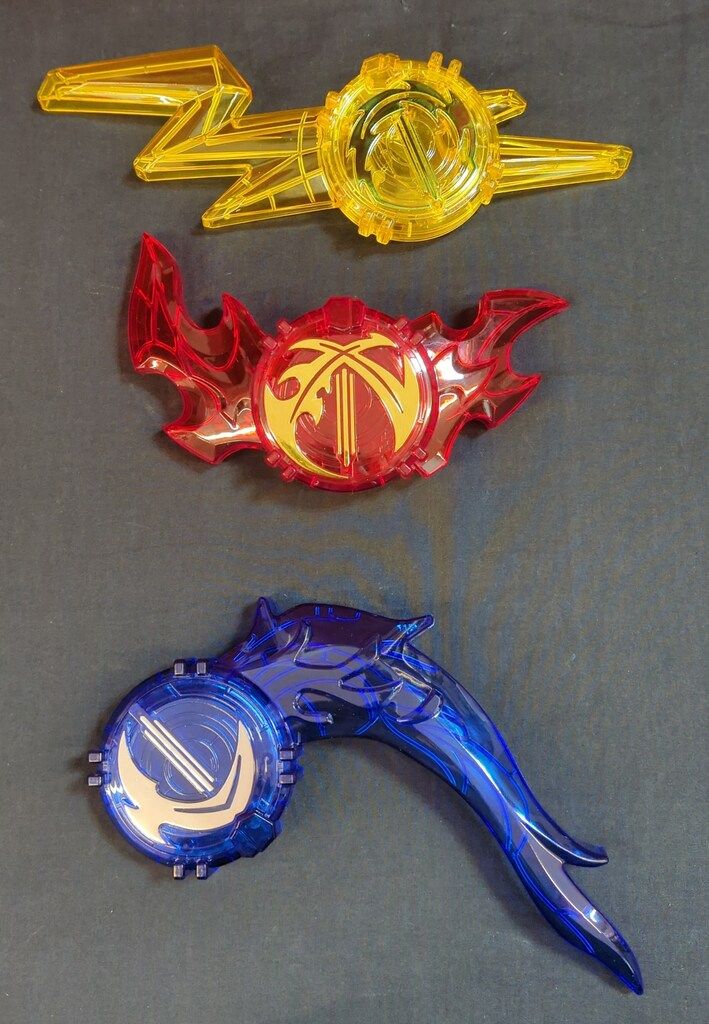 バンダイ 仮面ライダーセイバー 究極大聖剣 火炎剣烈火 水勢剣流水雷鳴