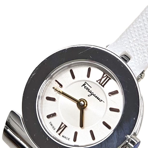 訳あり】全体的に細かい傷あり フェラガモ Salvatore Ferragamo