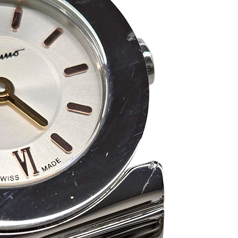 訳あり】全体的に細かい傷あり フェラガモ Salvatore Ferragamo