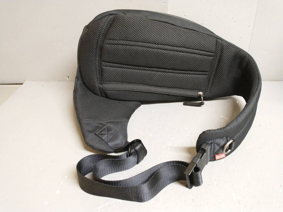 DIESEL ディーゼル ボディバッグ 鞄 1 DR-POD 黒 ブラック シンプル 内ポケット