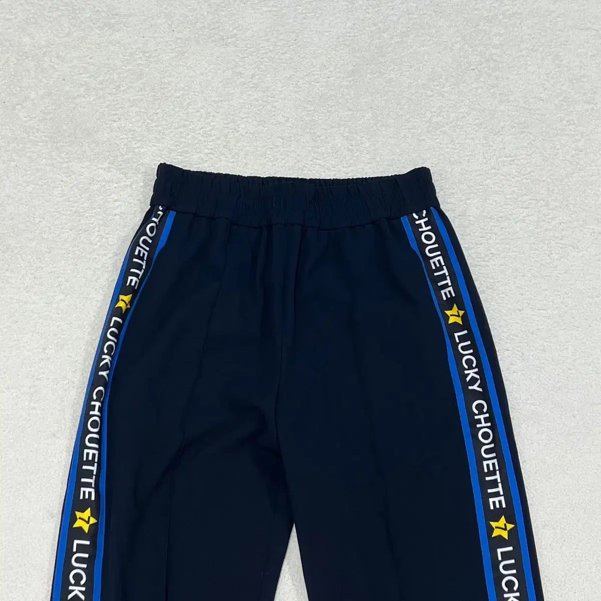 フリル レタリング