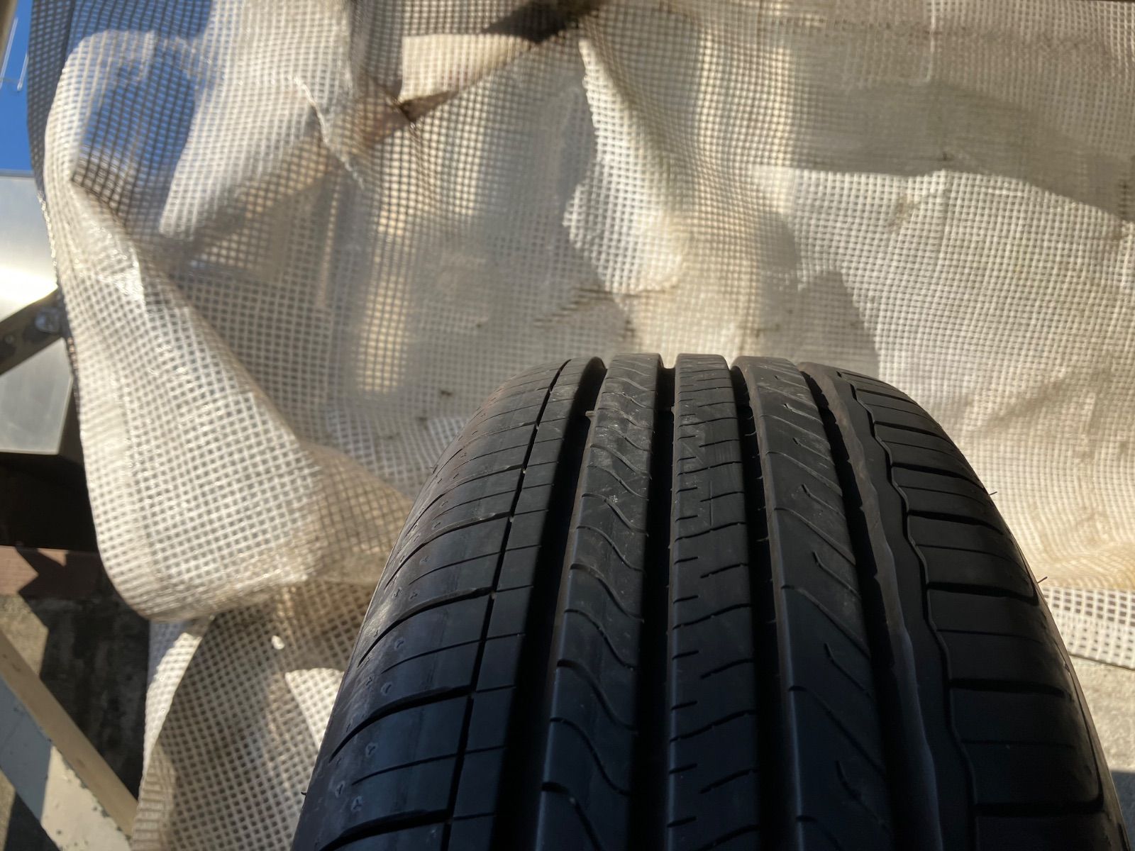 送料込み] 195/60R16 89H 2024年製 GOOD YEAR ASSURANCE TRIPLEMAX2