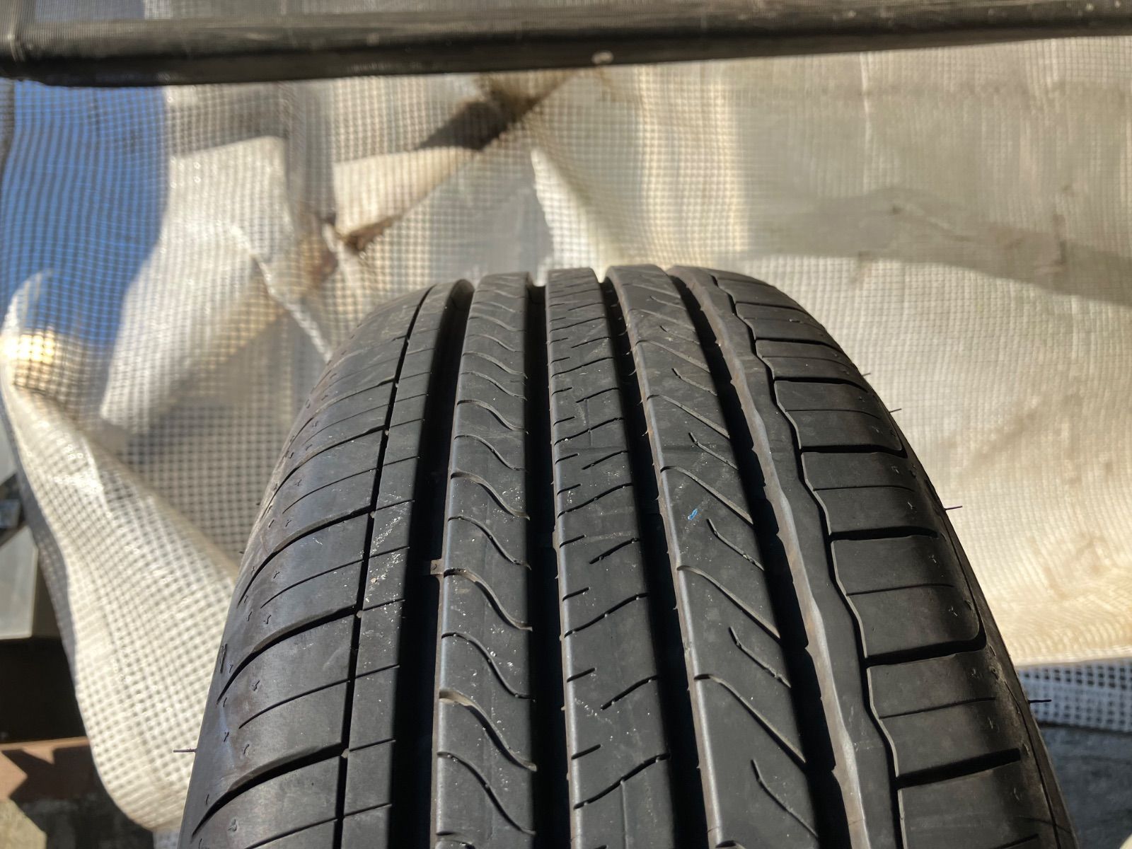送料込み] 195/60R16 89H 2024年製 GOOD YEAR ASSURANCE TRIPLEMAX2