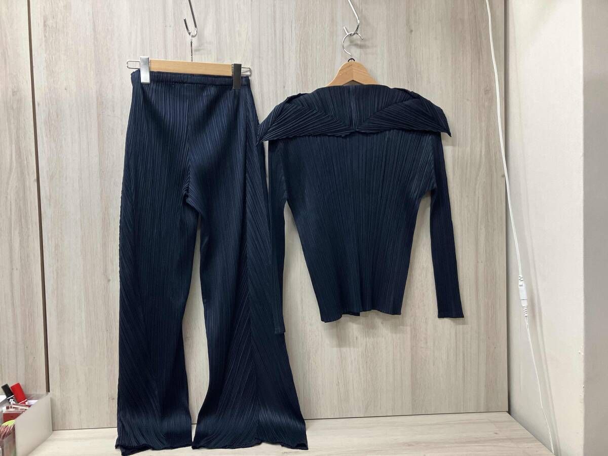 PLEATS PLEASE イッセイミヤケ 長袖 フリル ブラック PLEATS PLEASE ISSEY MIYAKE長袖シャツ・ブラウス PP63-JJ162 PP63