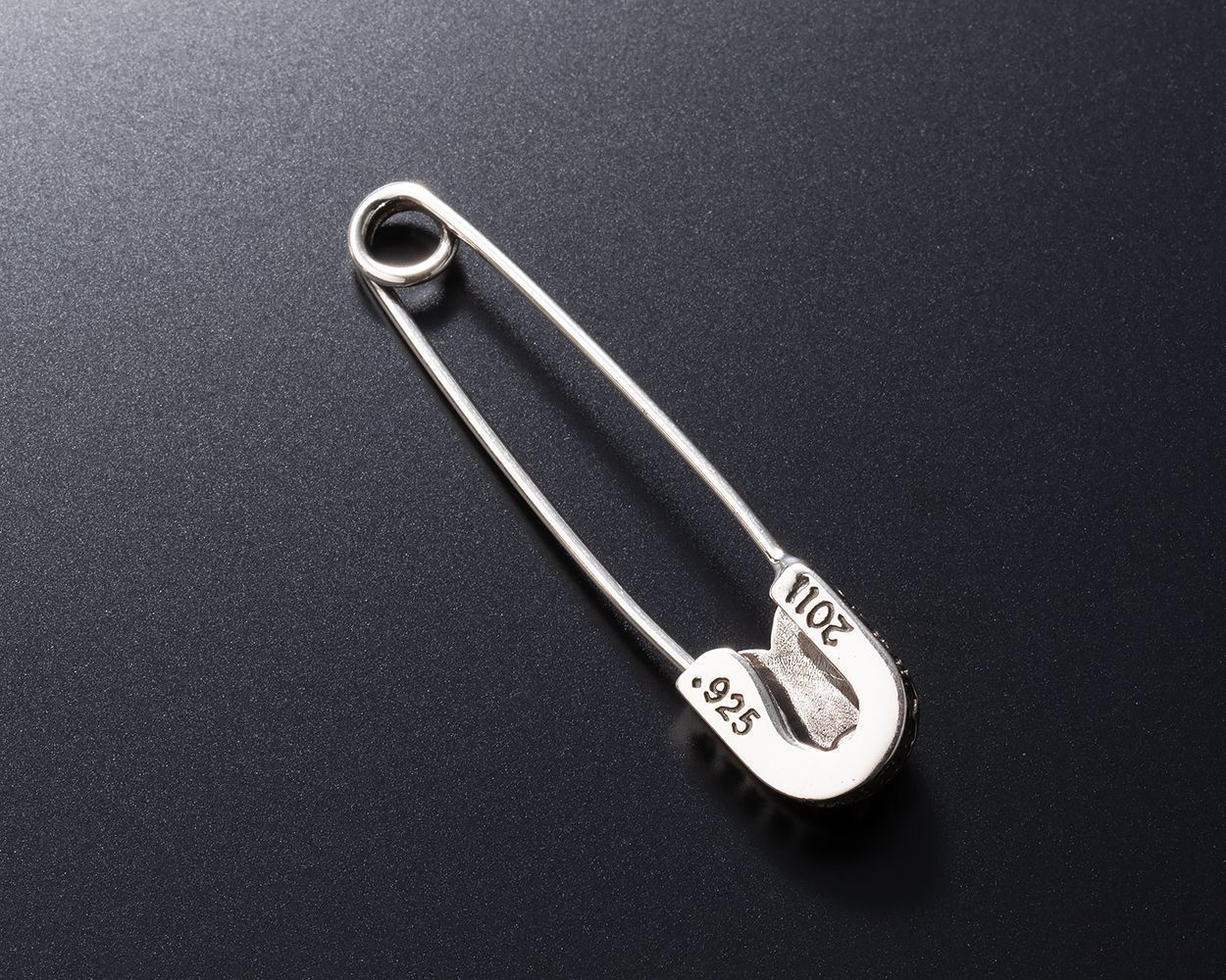 シルバー925 安全ピンブローチ クロスモチーフ ピンバッジ メンズ