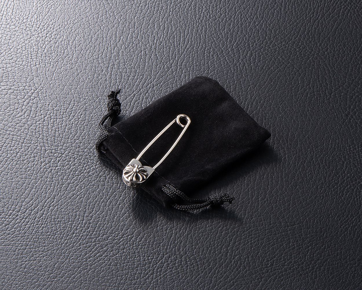 シルバー925 安全ピンブローチ クロスモチーフ ピンバッジ メンズ